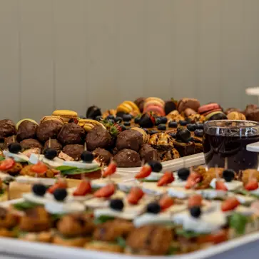 458444102 439499349113584 3962571594588852290 N