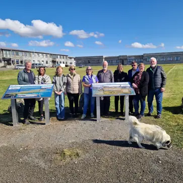 Fjoelskylda Aðalsteins Eirikssonar