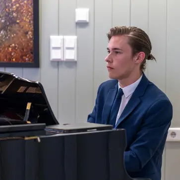 458292963 439501095780076 2522190131748904487 N